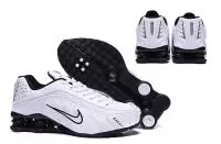 nike shox r4 chaussures hommess white black